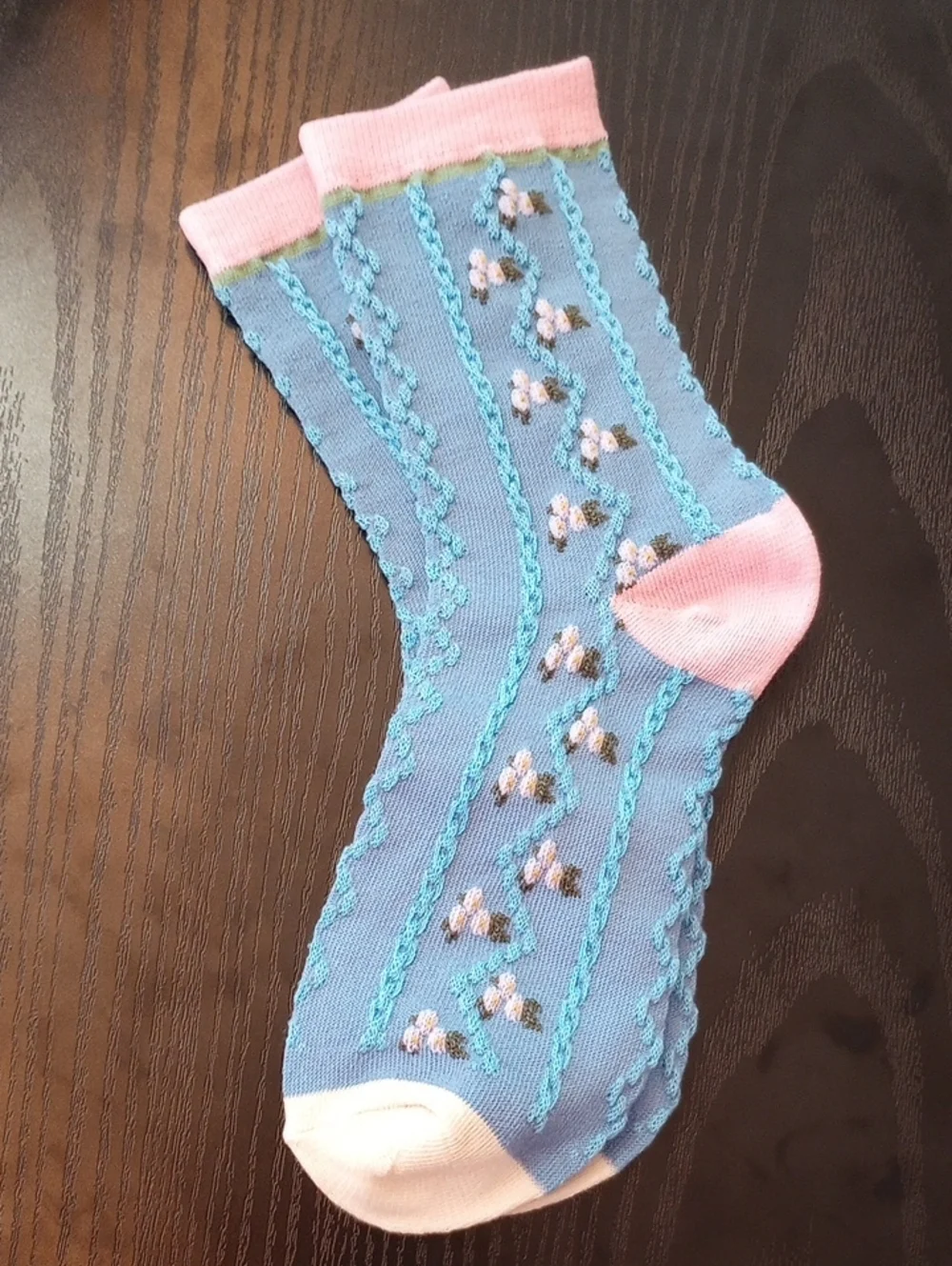 Blue Floral Cable Knit Novelty Crew Mid-calf Socks with Pink Accents